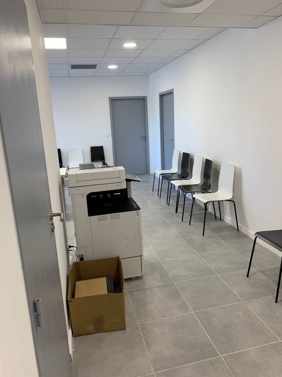 Cloisons acoustiques pour cabinet médical dans la Région Sud